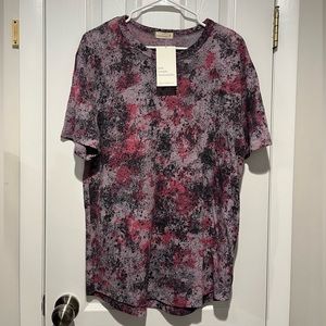 NWT-Men's Eco-Jersey Shirttail Printed T-Shirt
ALTERNATIVE sz.M